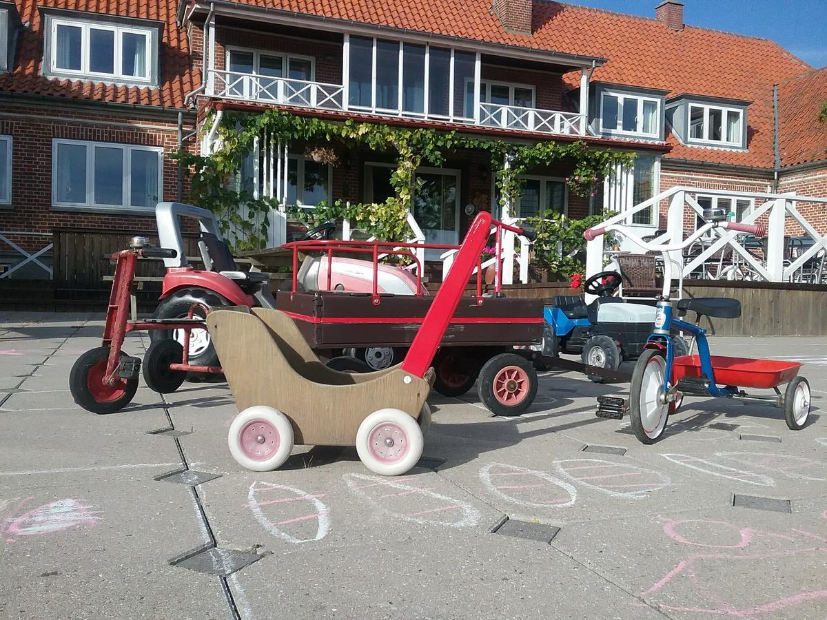 Hotel Lolland Norreballe Екстер'єр фото